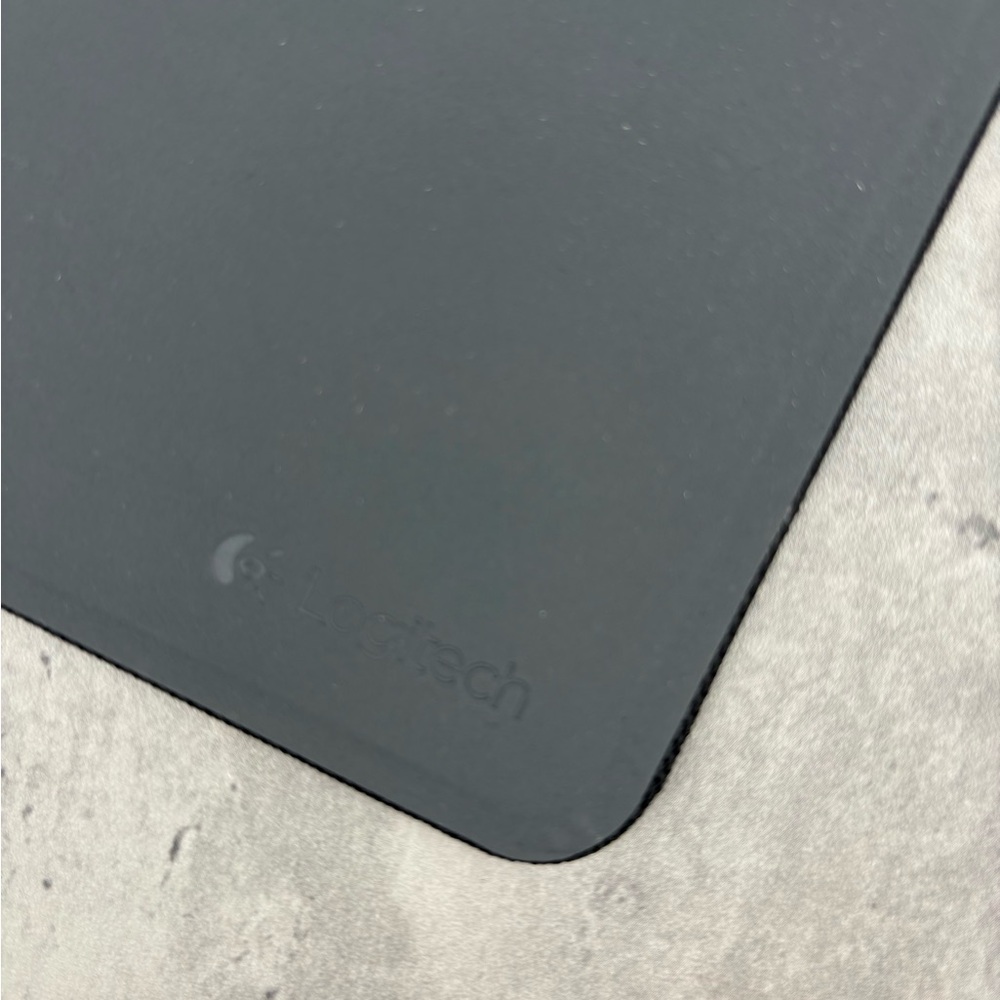 logitech hinge flexible case for iPad Air 2 - Picture 6 of 6
